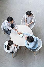 《七键骑士》9月Steam抢先体验 栏位管理肉鸽元素新游